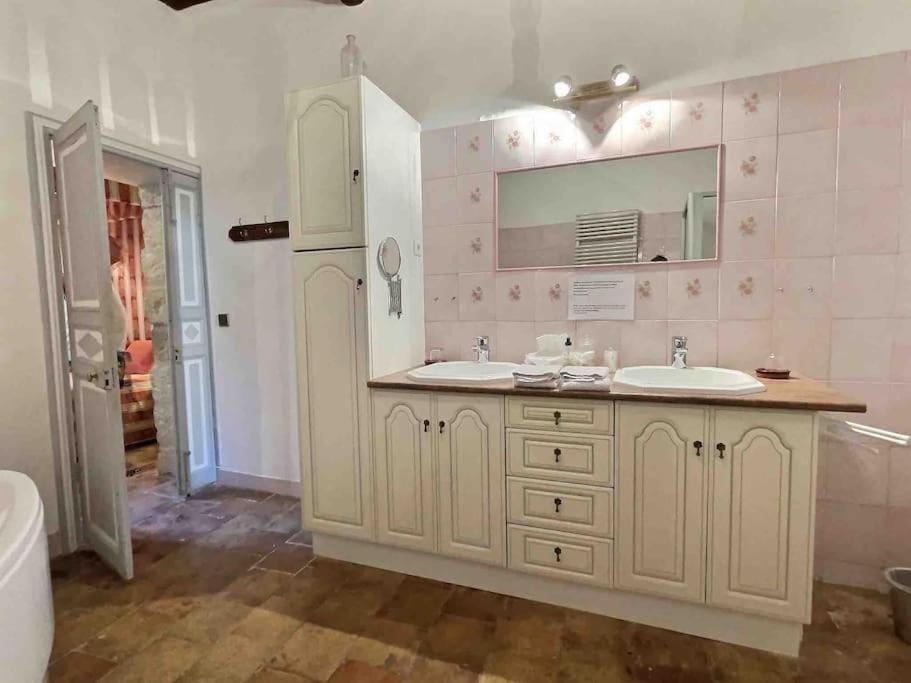Chez Lydia - Osez La Vie De Chateau ! Pont Du Gard, Uzes Remoulins Ngoại thất bức ảnh